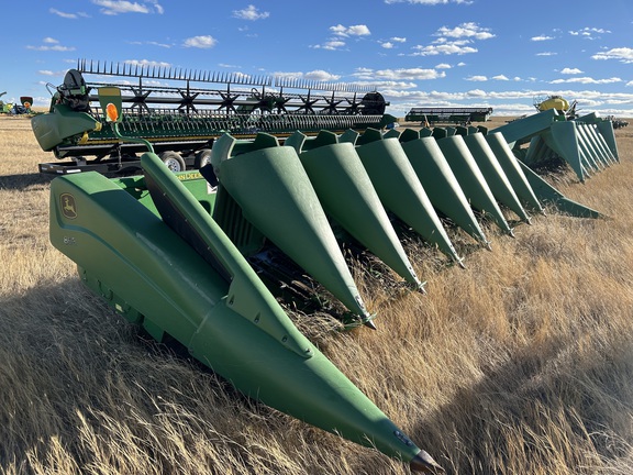 2007 John Deere 893 Header Corn Head