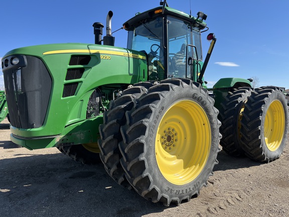 2009 John Deere 9230 Tractor 4WD