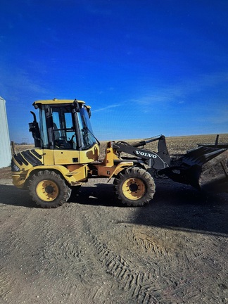2006 Volvo l35b Compact Utility Loader