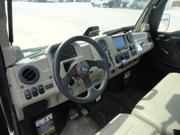 2022 John Deere XUV 835R ATV