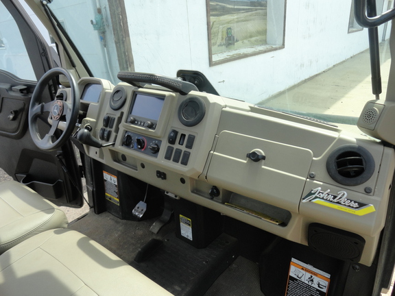 2022 John Deere XUV 835R ATV