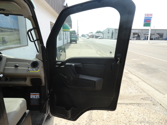 2022 John Deere XUV 835R ATV