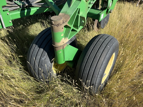2006 John Deere 1835 Air Seeder