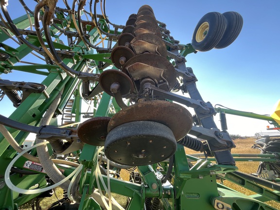 2006 John Deere 1835 Air Seeder