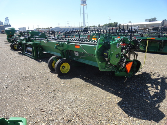 2020 John Deere 740D Header Combine