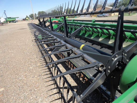 2020 John Deere 740D Header Combine
