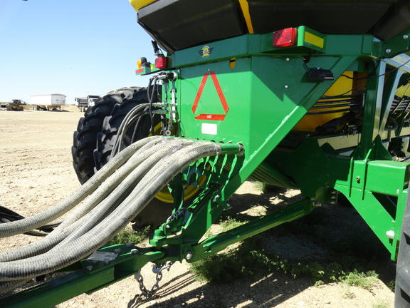2017 John Deere 1830 Air Seeder