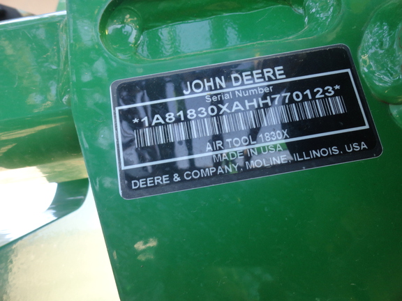 2017 John Deere 1830 Air Seeder