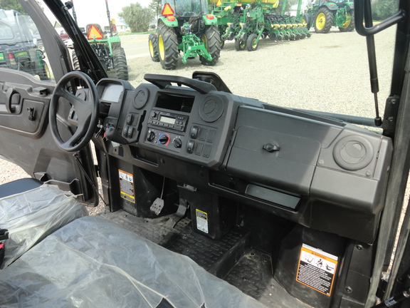 2024 John Deere XUV 835M ATV