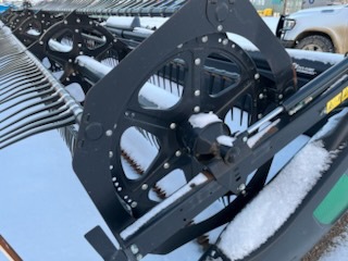 2019 MacDon FD140 Header Combine