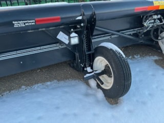 2019 MacDon FD140 Header Combine