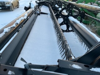 2019 MacDon FD140 Header Combine