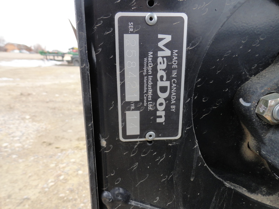 2014 MacDon FD75-40 Header Combine