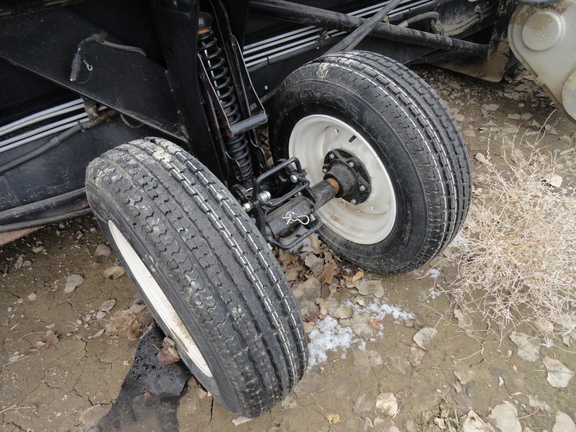 2014 MacDon FD75-40 Header Combine