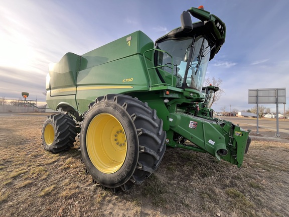 2018 John Deere S780 Combine