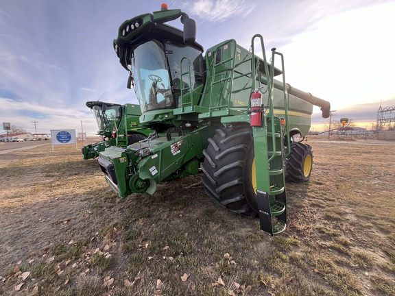 2018 John Deere S780 Combine