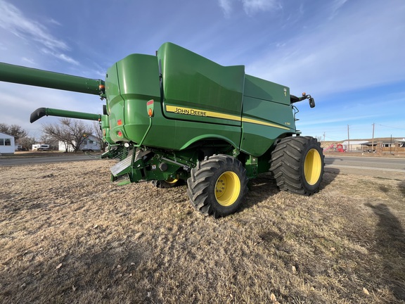 2018 John Deere S780 Combine