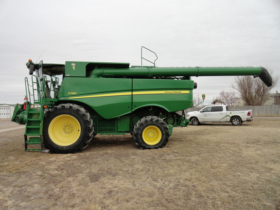 2018 John Deere S780 Combine