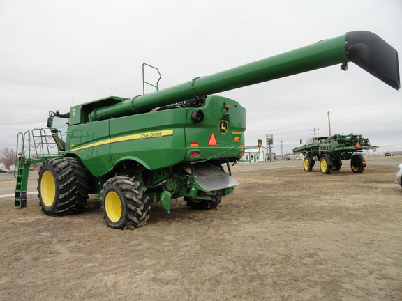2018 John Deere S780 Combine