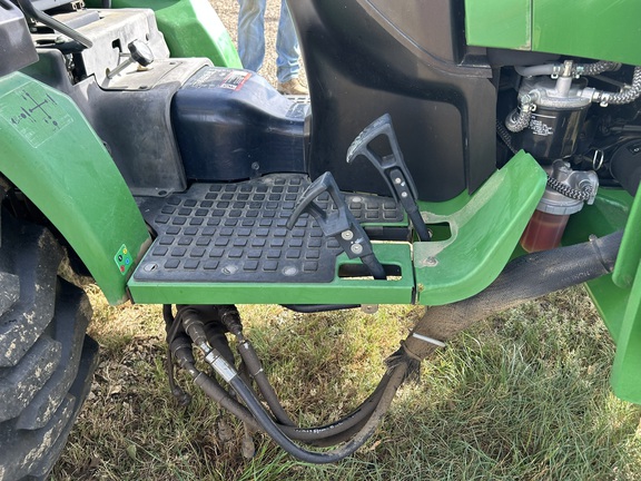 2012 John Deere 2720 CUT Tractor Compact