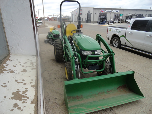 2012 John Deere 2720 CUT Tractor Compact
