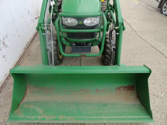 2012 John Deere 2720 CUT Tractor Compact