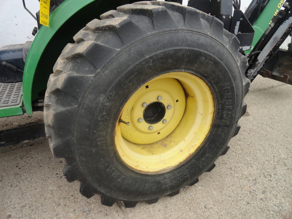 2012 John Deere 2720 CUT Tractor Compact