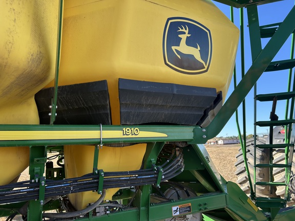 2018 John Deere 1830 Air Seeder
