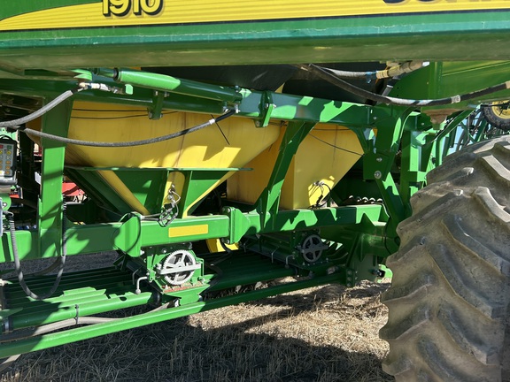 2018 John Deere 1830 Air Seeder