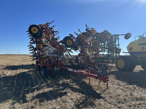 2005 Bourgault 5710 Air Seeder