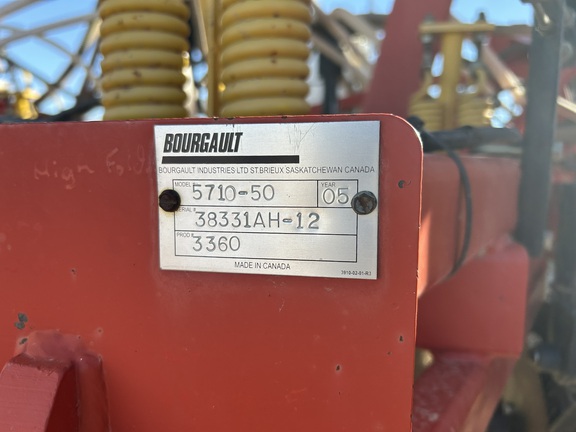 2005 Bourgault 5710 Air Seeder