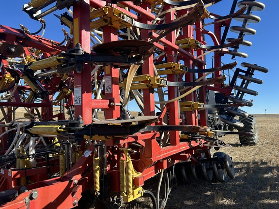 2005 Bourgault 5710 Air Seeder