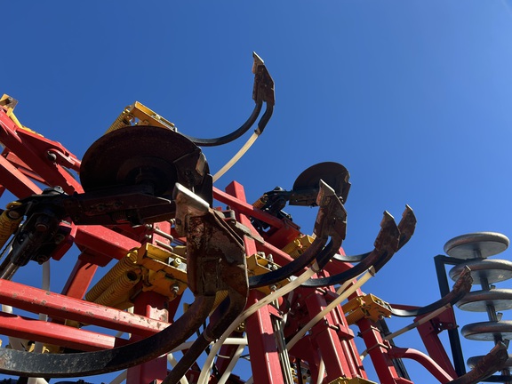 2005 Bourgault 5710 Air Seeder