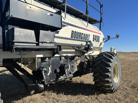 2005 Bourgault 5710 Air Seeder