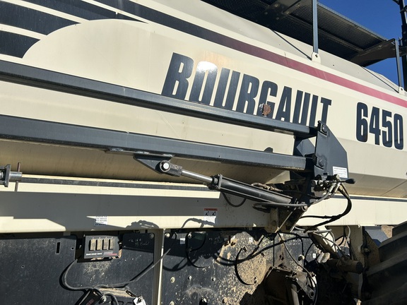 2005 Bourgault 5710 Air Seeder