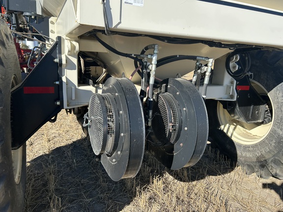 2005 Bourgault 5710 Air Seeder