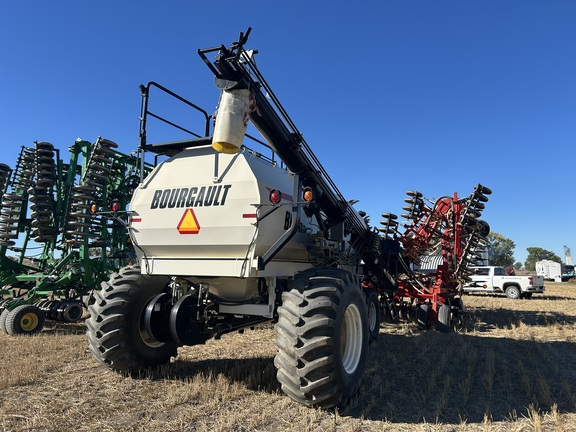 2005 Bourgault 5710 Air Seeder
