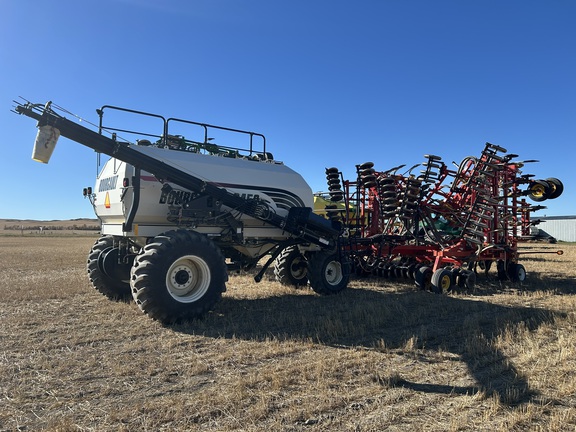 2005 Bourgault 5710 Air Seeder