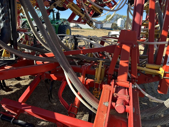 2005 Bourgault 5710 Air Seeder