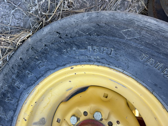 2005 Bourgault 5710 Air Seeder