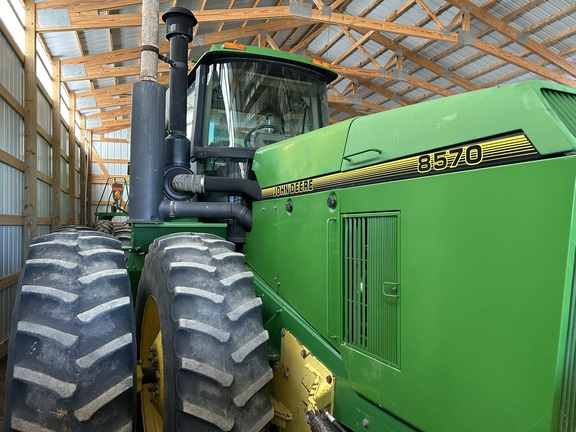 1996 John Deere 8570 Tractor 4WD