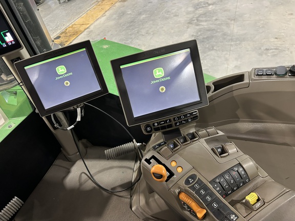 2022 John Deere 9RX 640 Tractor Rubber Track