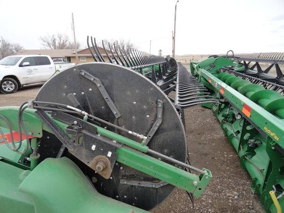 2019 John Deere 745FD Header Combine