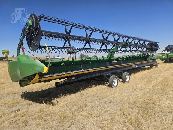 2019 John Deere 745FD Header Combine