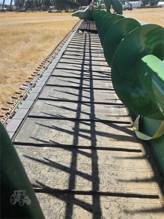 2019 John Deere 745FD Header Combine