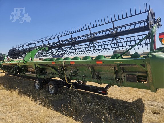 2019 John Deere 745FD Header Combine