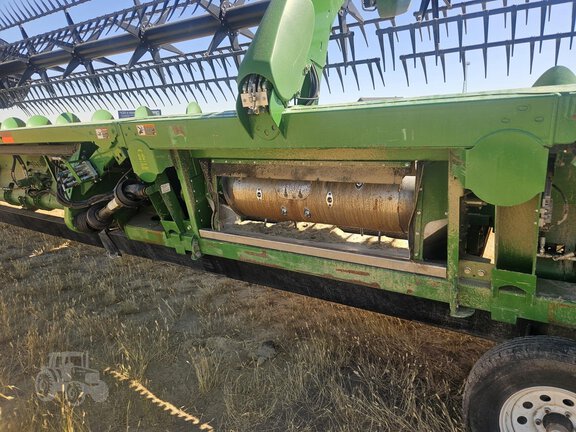 2019 John Deere 745FD Header Combine