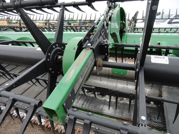 2019 John Deere 745FD Header Combine