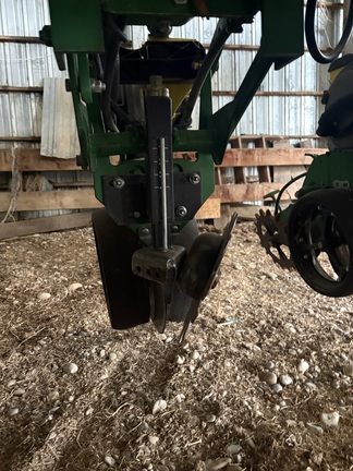 2012 John Deere 1770NT CCS Planter