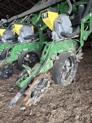 2012 John Deere 1770NT CCS Planter